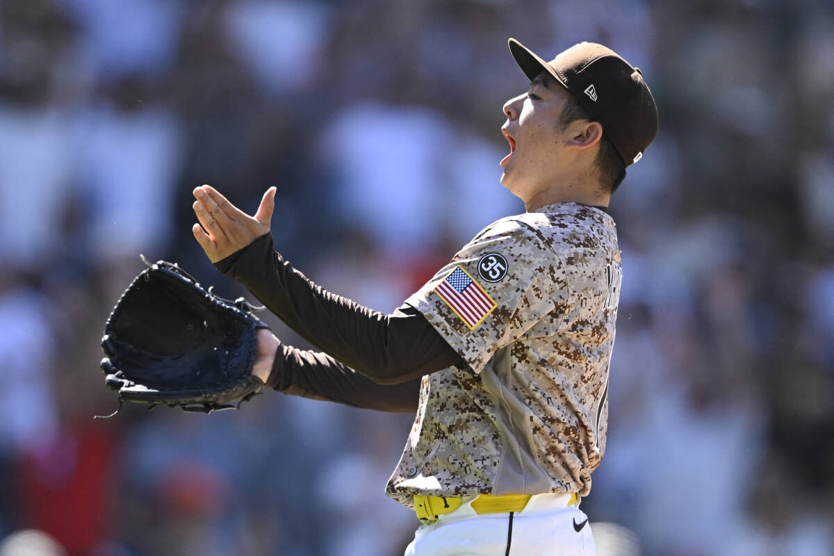松井裕樹連5戰無失分 教士8比1勝雙城