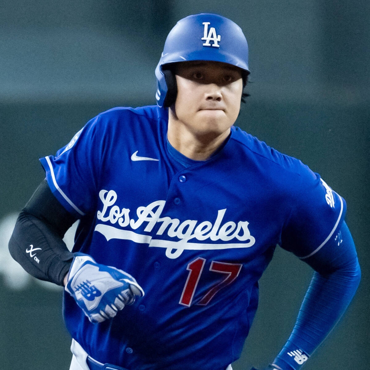 大谷翔平跑出奇特二壘安打 7場來首度雙安