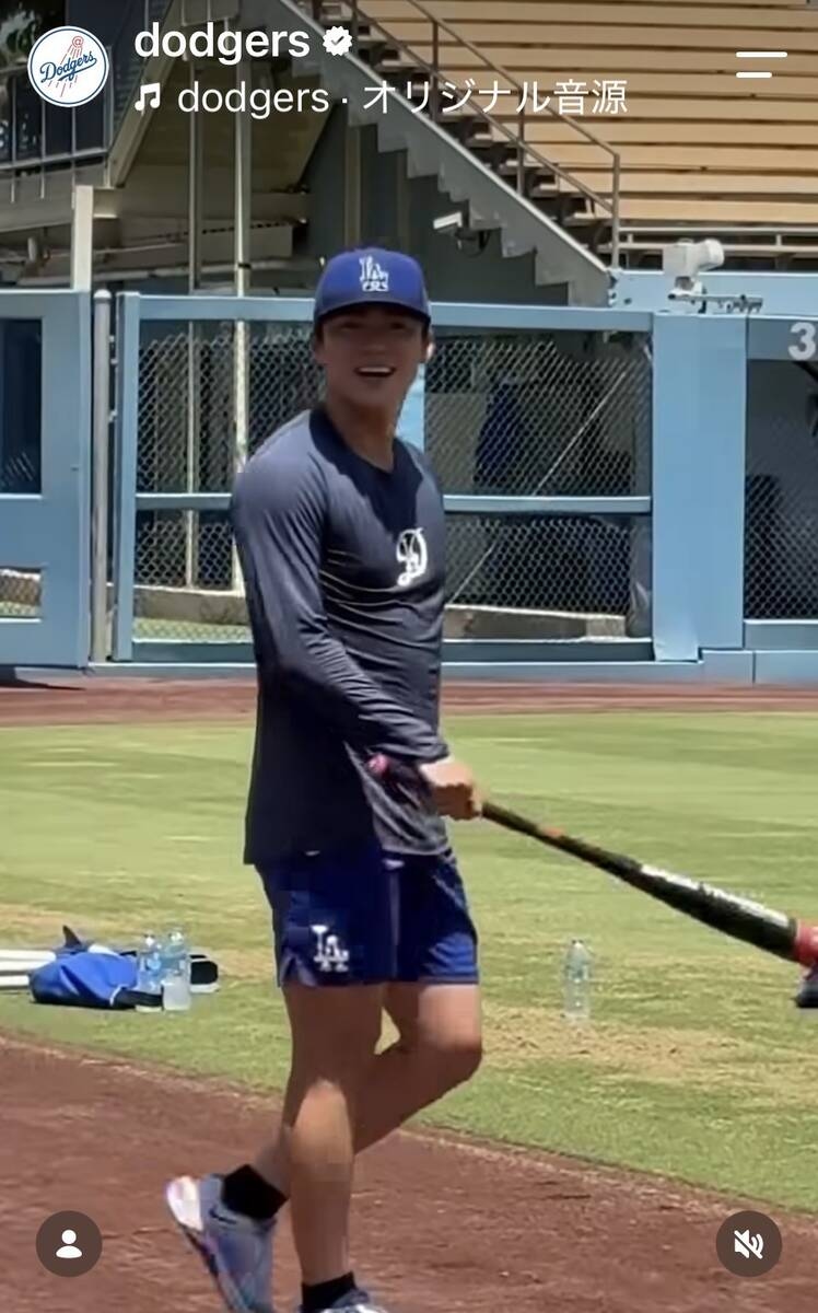 山本由伸練打轟進看台 球迷喊排進打線