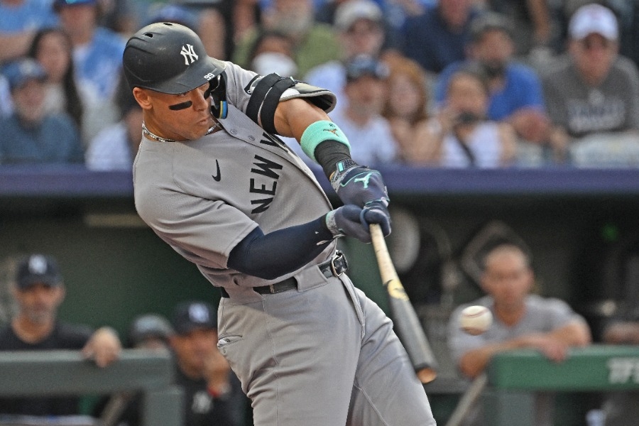 賈吉敲出本季第12轟 追平村上宗隆並列大聯盟第一