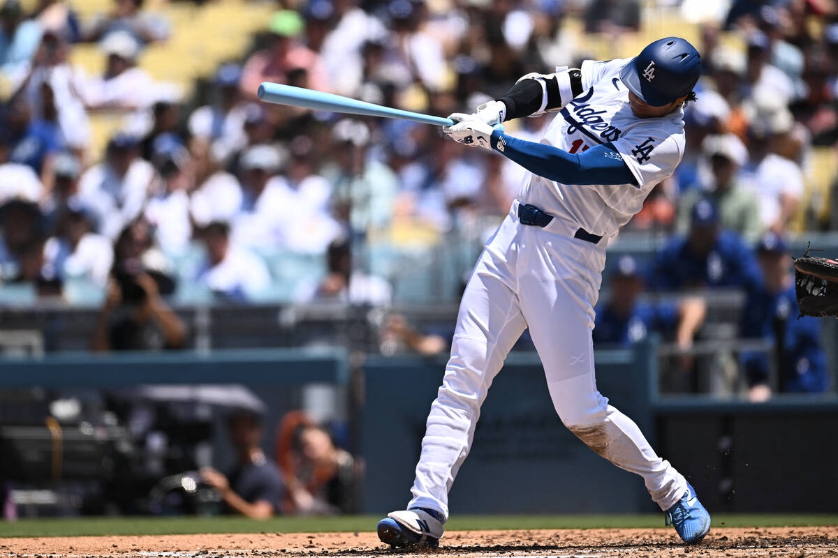 大谷翔平當二寶爸後連2戰敲安 父親節換藍色球棒打出中前安