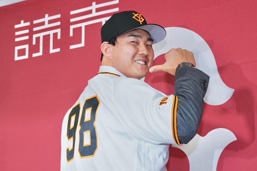 小笠原慎之介隨巨人報到 內海：先發輪值競爭更熱