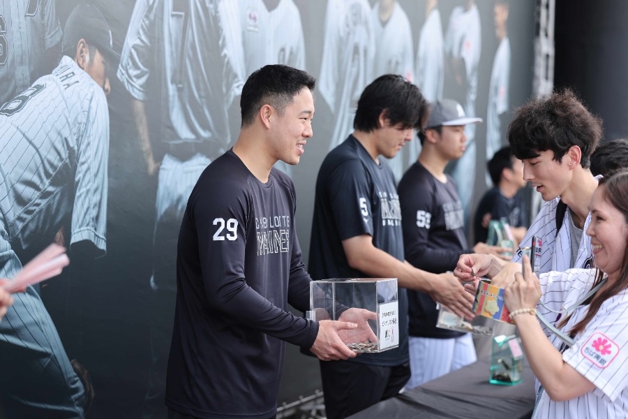 羅德ZOZO海洋球場辦粉紅絲帶募款 19日起對樂天連3天登場