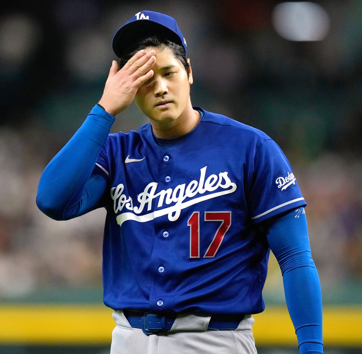 大谷翔平連兩局挨轟 3局丟2分回休息區搖頭