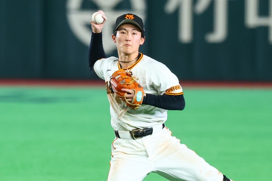 NPB／巨人浦田俊輔7局飛撲美技守住領先 井上溫大拿下第6勝