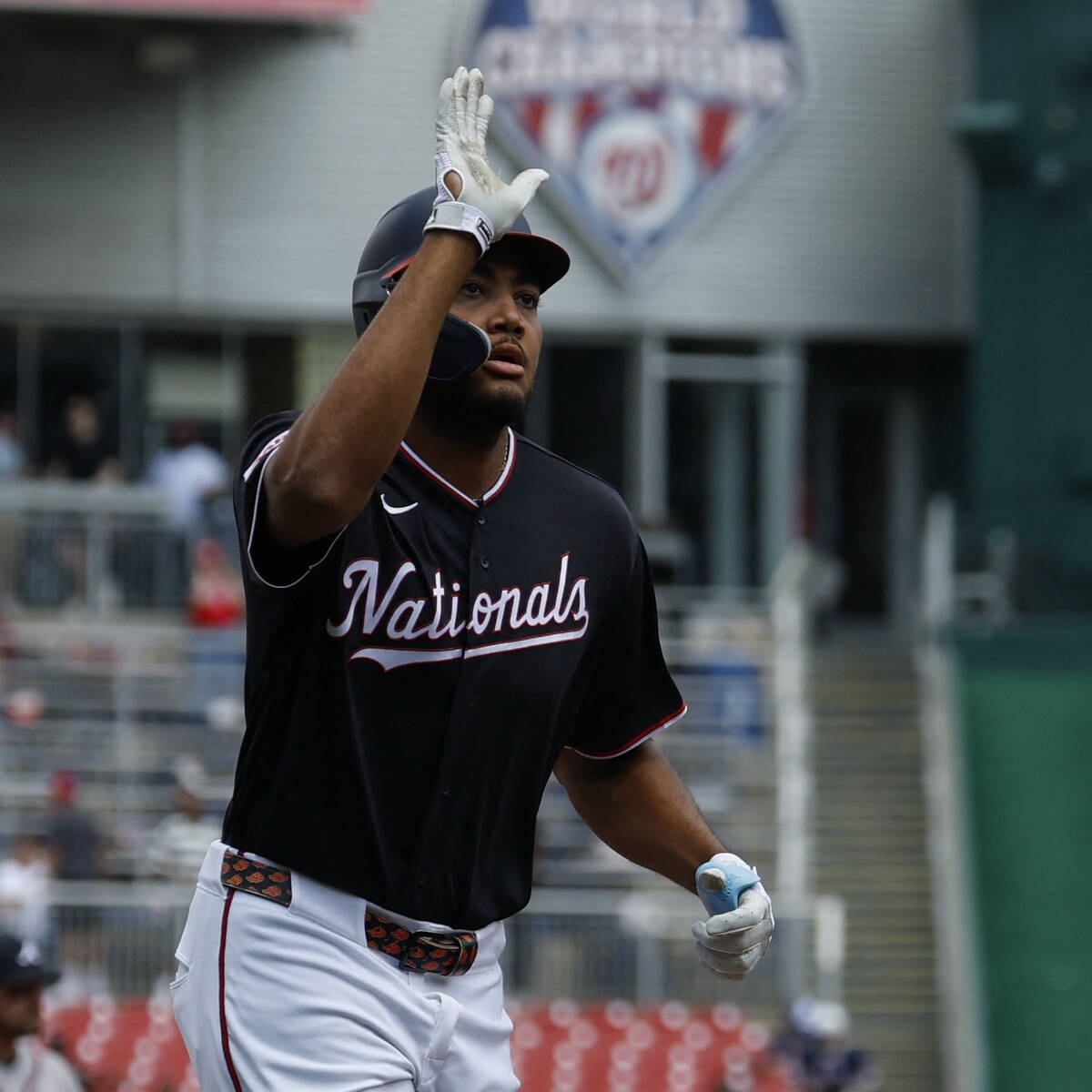 國民隊伍德連3場開轟 國聯首位達成10轟 球隊仍不敵勇士