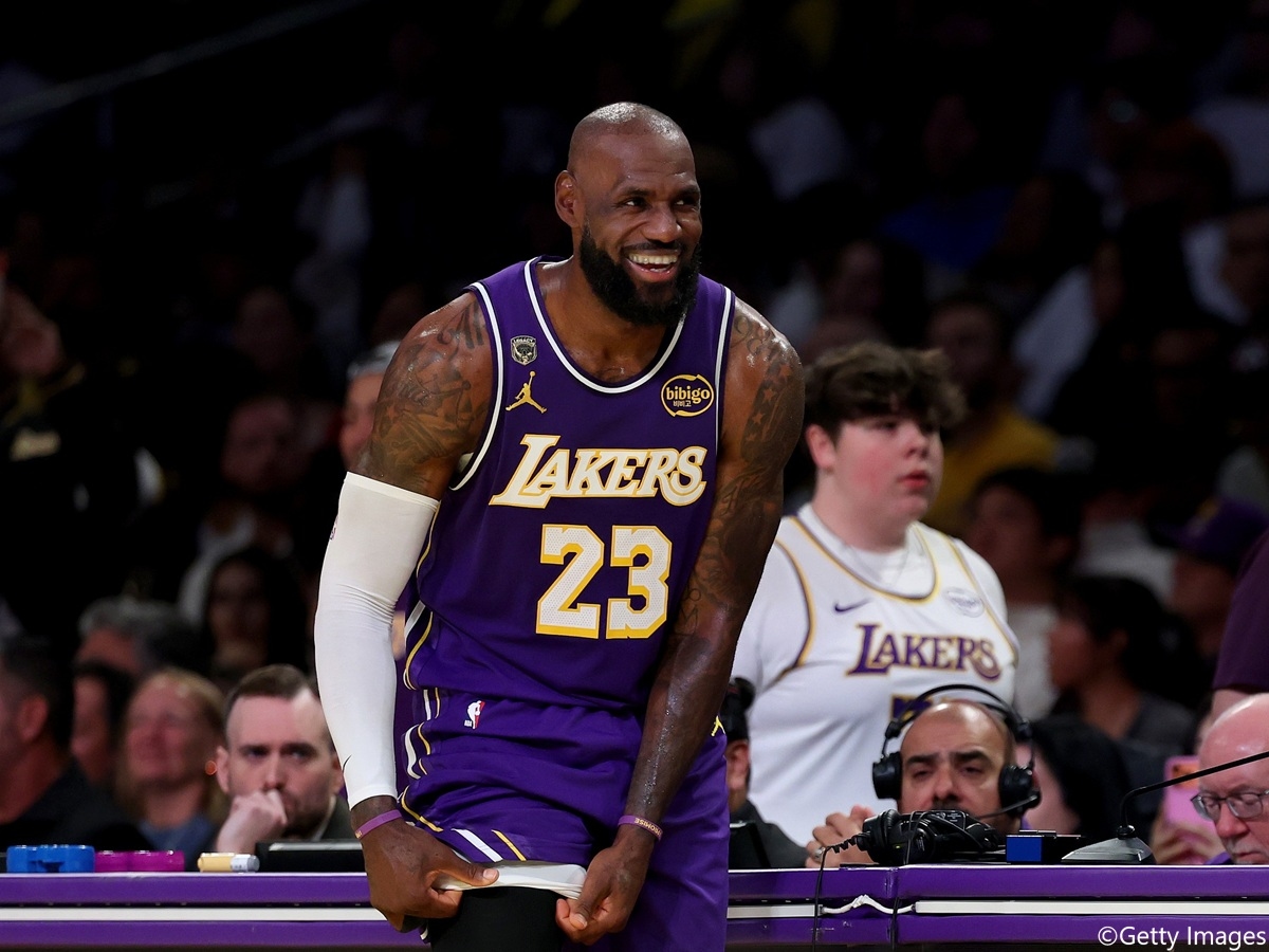 LeBron 2K生涯平均95.4居史上第一