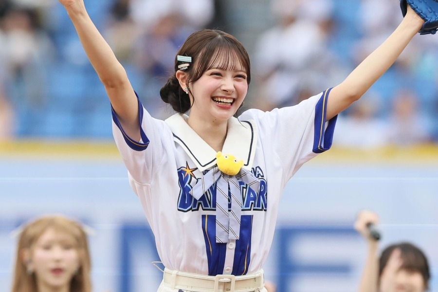 AKB48伊藤百花橫濱球場開球投出無落地 賽後發文謝球迷