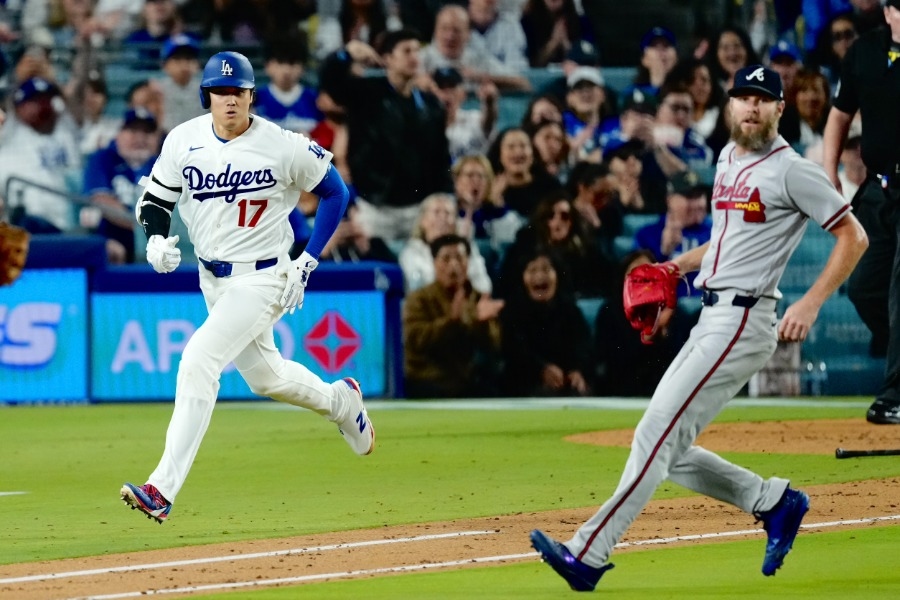 大谷翔平敲超前適時安 一壘連做3動作成焦點