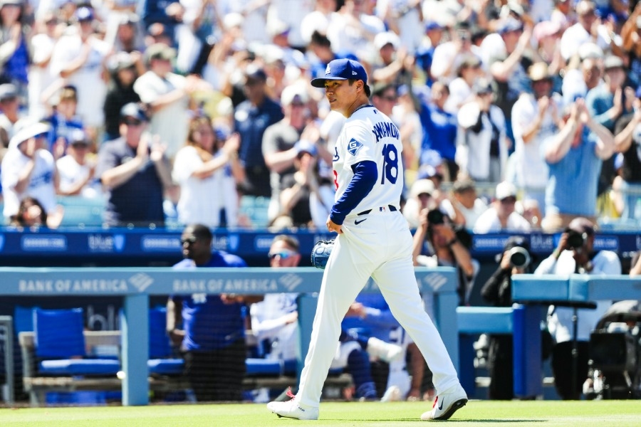 山本由伸搖頭娃娃日 平子理沙到場觀戰