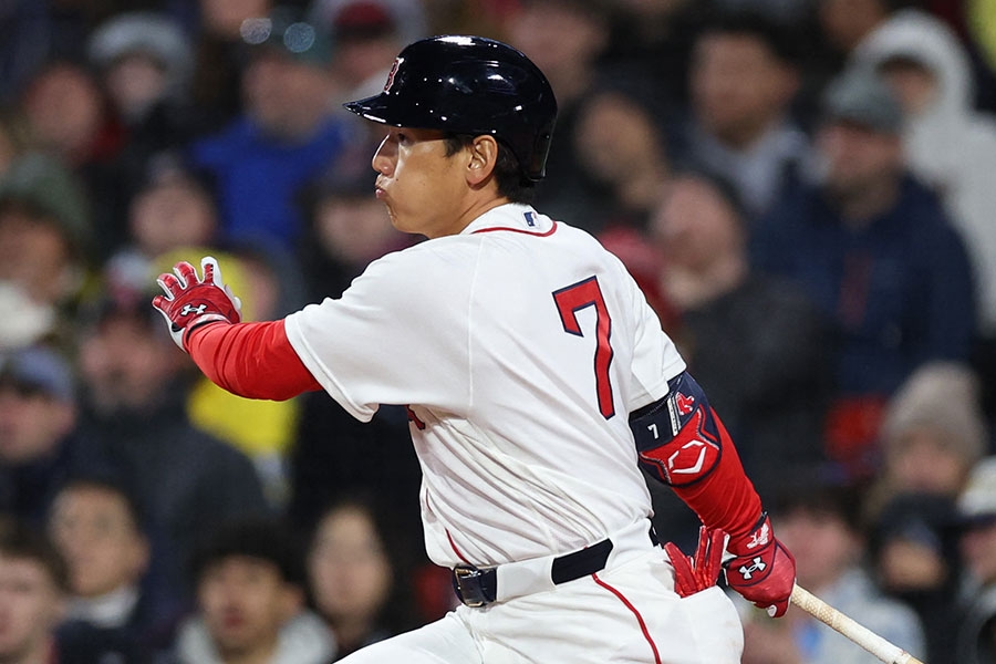 吉田正尚打擊率3成卻頻坐板凳 日美球迷喊話交易