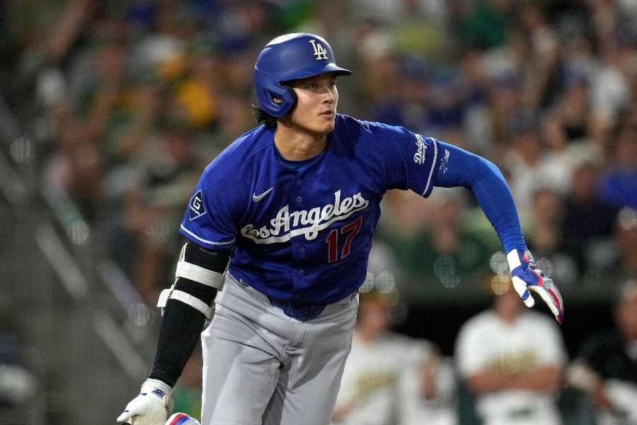 大谷翔平轟432呎3分砲 道奇作客「臨時主場」畫面引熱議