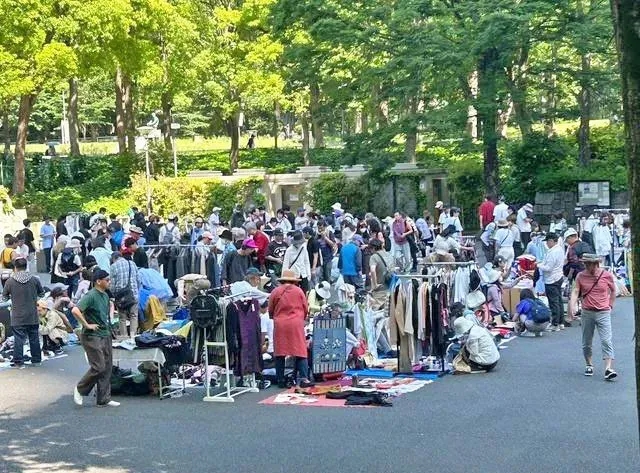 新宿中央公園跳蚤市場（5月）
