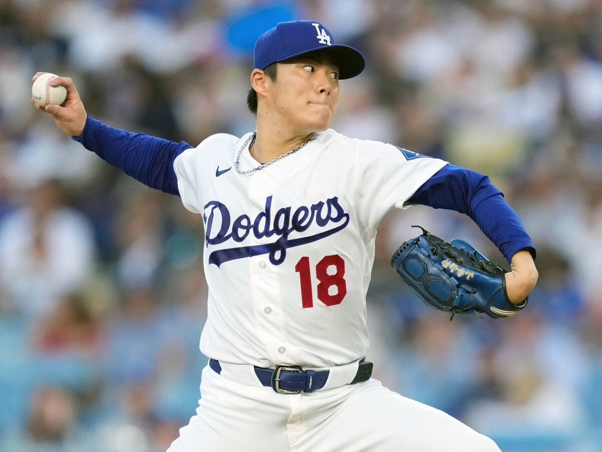 山本由伸拚本季第13勝 首局三上三下