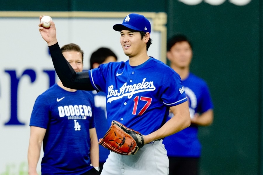 大谷翔平奪國聯投手月MVP Roberts證實明天投打同場