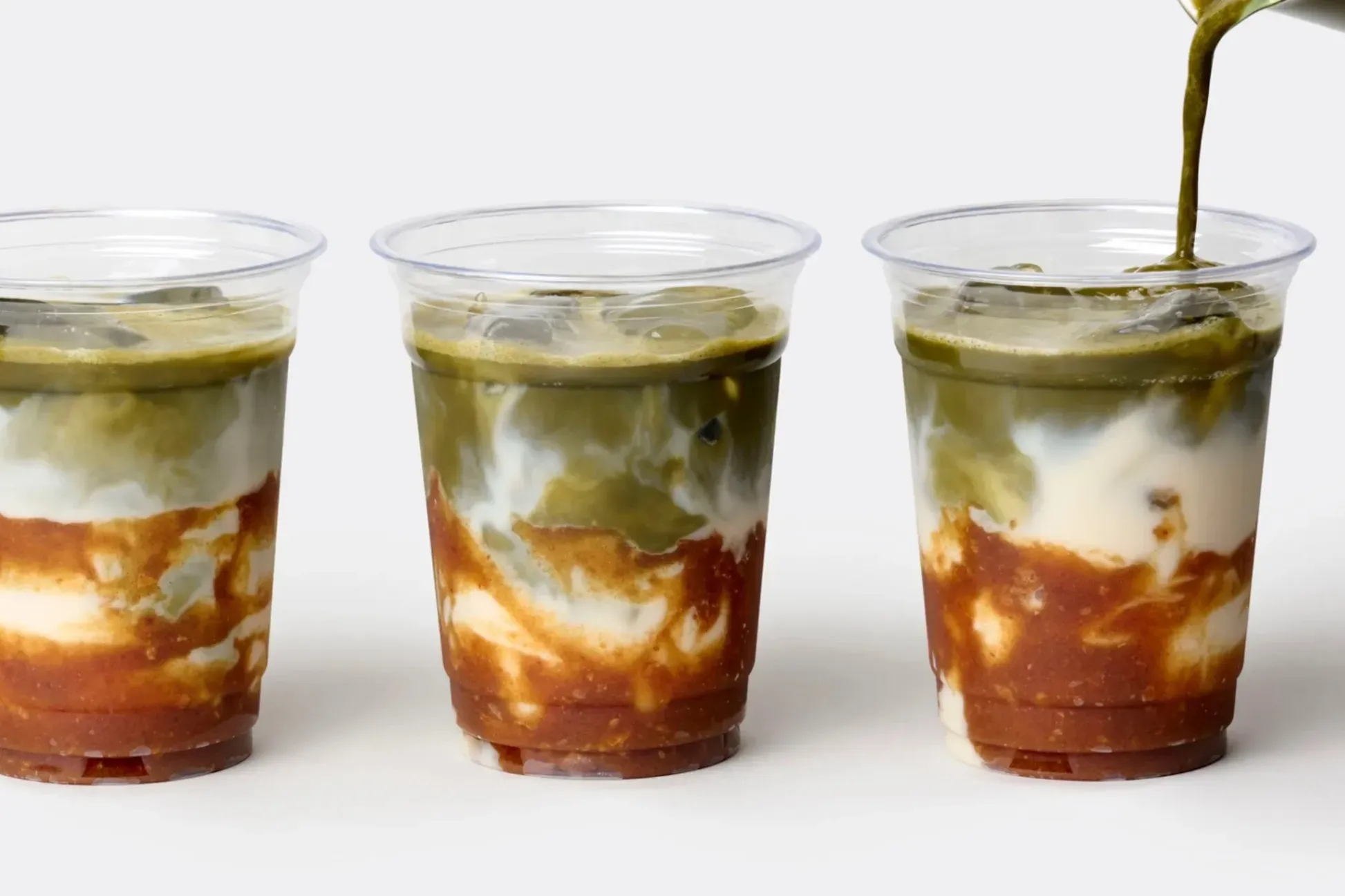 發酵艾草飲料站 BETWEEN by THE YOMOGI STAND 進駐澀谷開幕