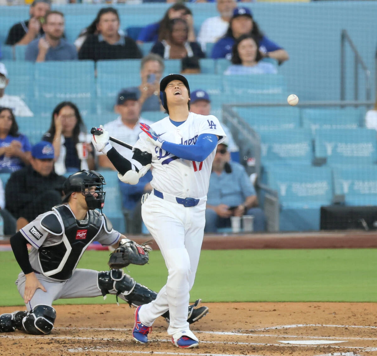 大谷翔平搖頭公仔日照發卻沒滿場 道奇主場不到5萬人進場