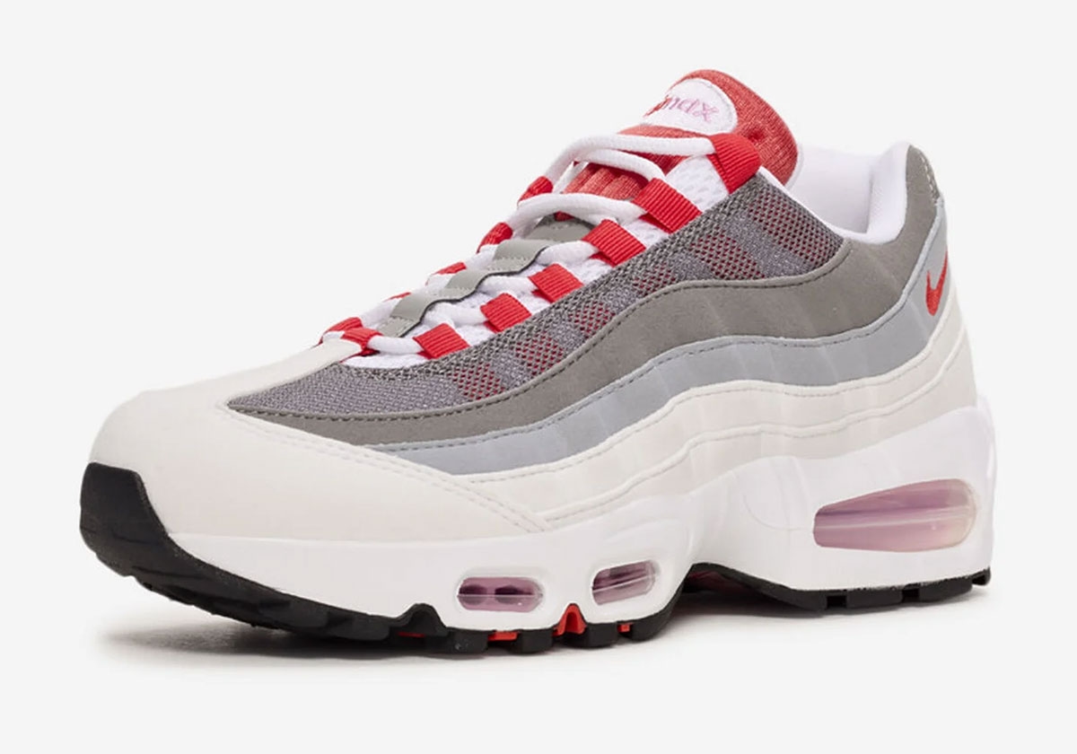 Nike Air Max 95 女鞋新配色「Pink Rise」登場 白灰鞋身搭粉紅大氣墊