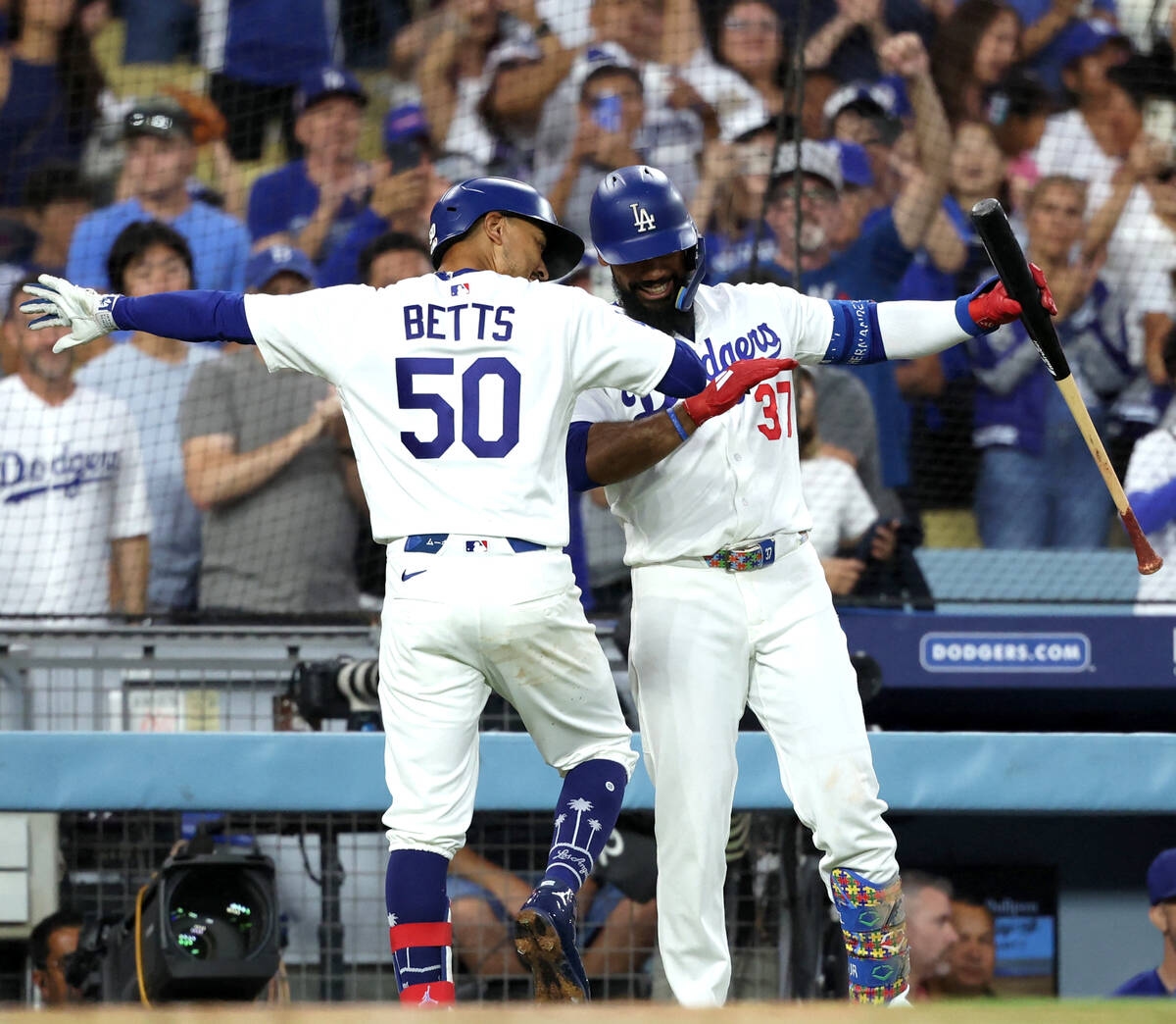 Mookie Betts連2戰開轟 15號陽春砲追平
