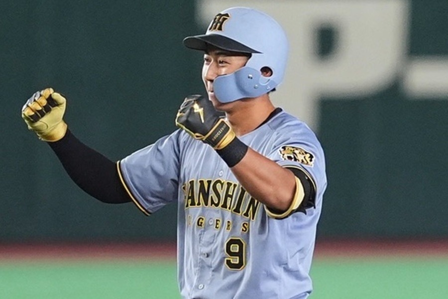 阪神狀元立石首度扛首棒就敲二壘打 東京巨蛋虎迷嗨翻