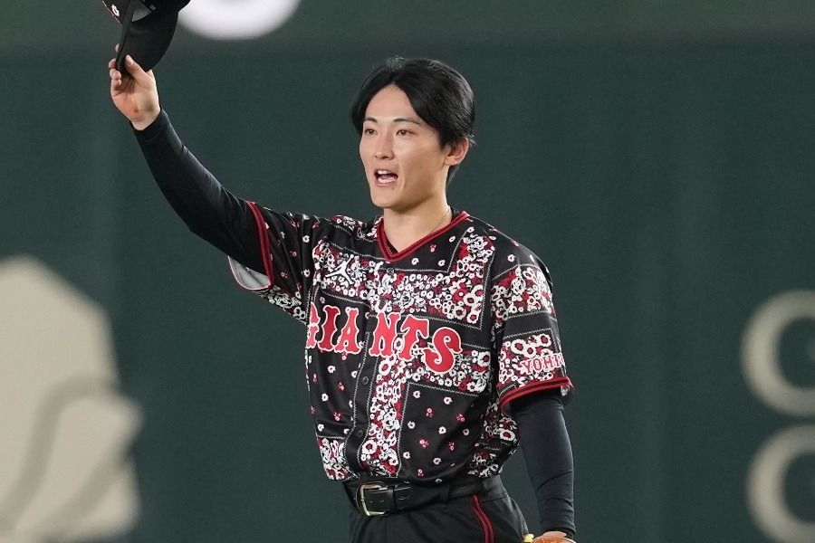 浦田俊輔2安1盜又美技 巨人6比0DeNA