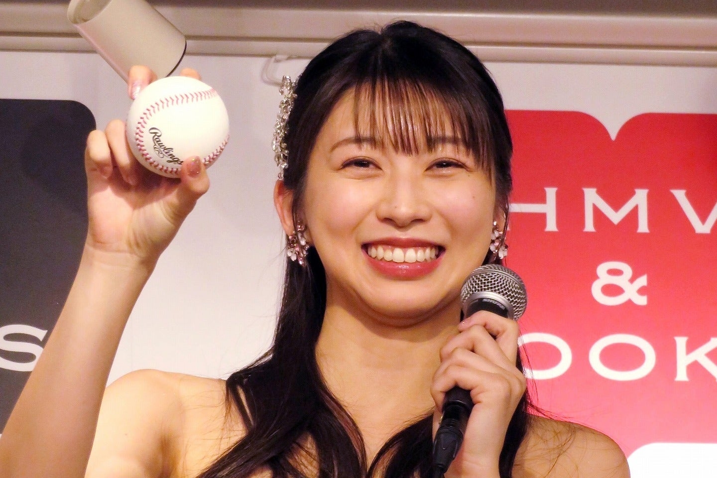 牧野真莉愛曬山本由伸合照 紅毯後引討論
