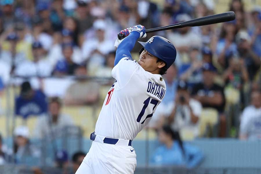 大谷翔平敲生涯300轟 道奇社群貼賀圖引熱議