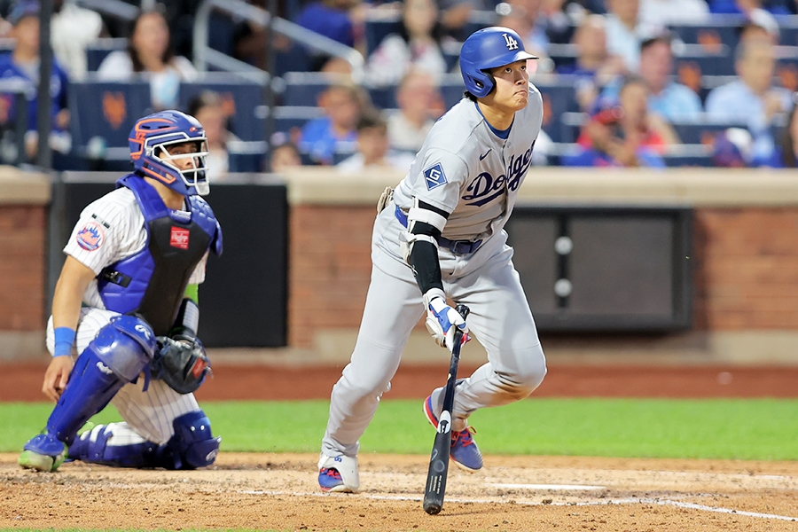 大谷翔平帶傷拚三壘出局 轉播員直言衝過頭