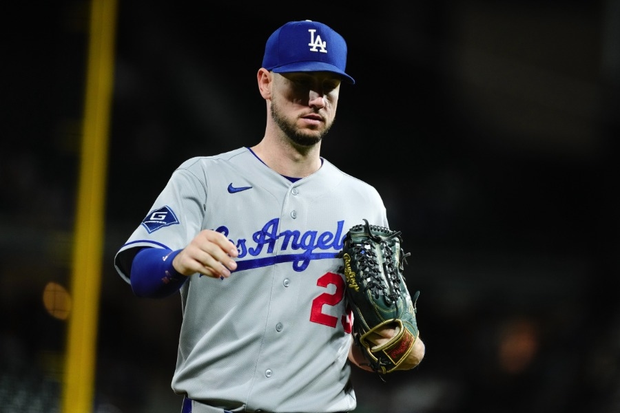Kyle Tucker漏接飛球 74億台幣合約挨轟