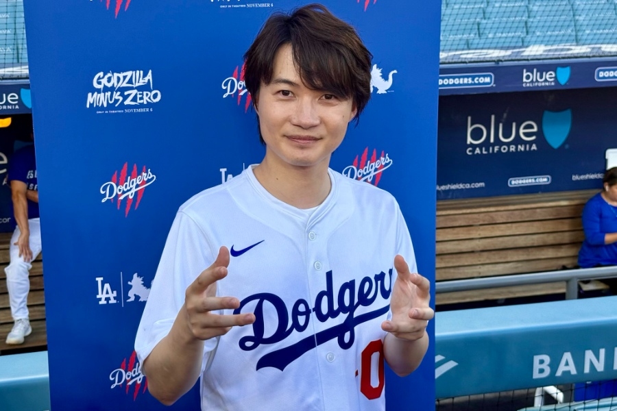 神木隆之介道奇戰開球 山本由伸蹲捕
