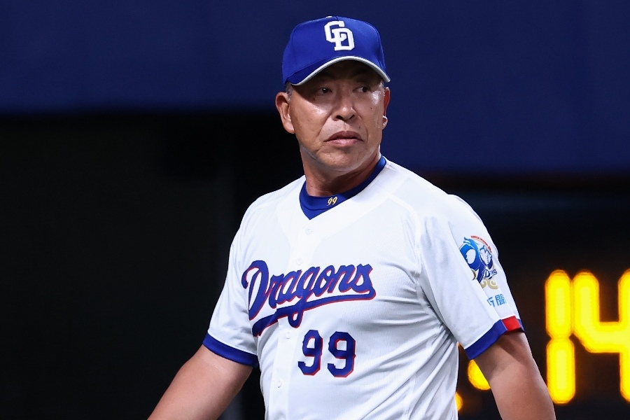 中日10比0大勝廣島 Doala典禮搶鏡惹笑
