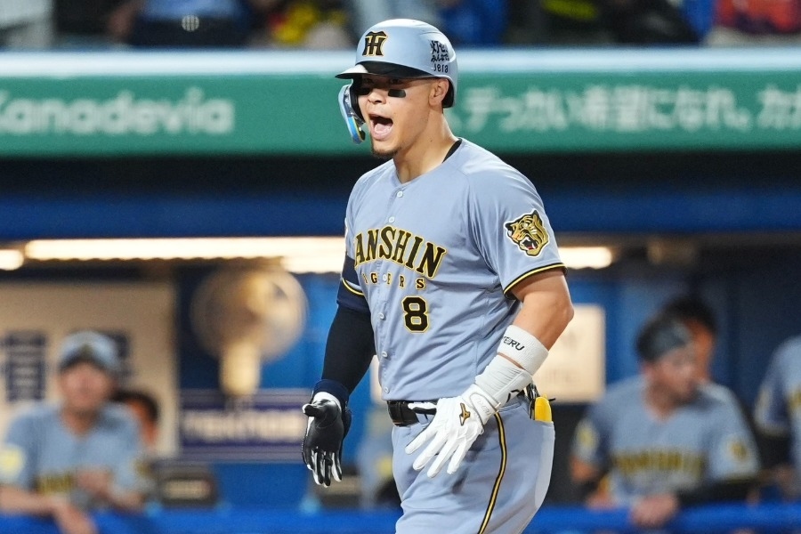 佐藤輝明反方向開轟 單場雙響34轟到手