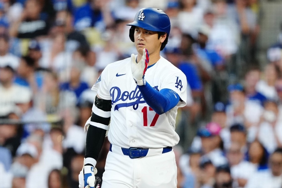 大谷翔平第13次故意四壞 主場響噓聲