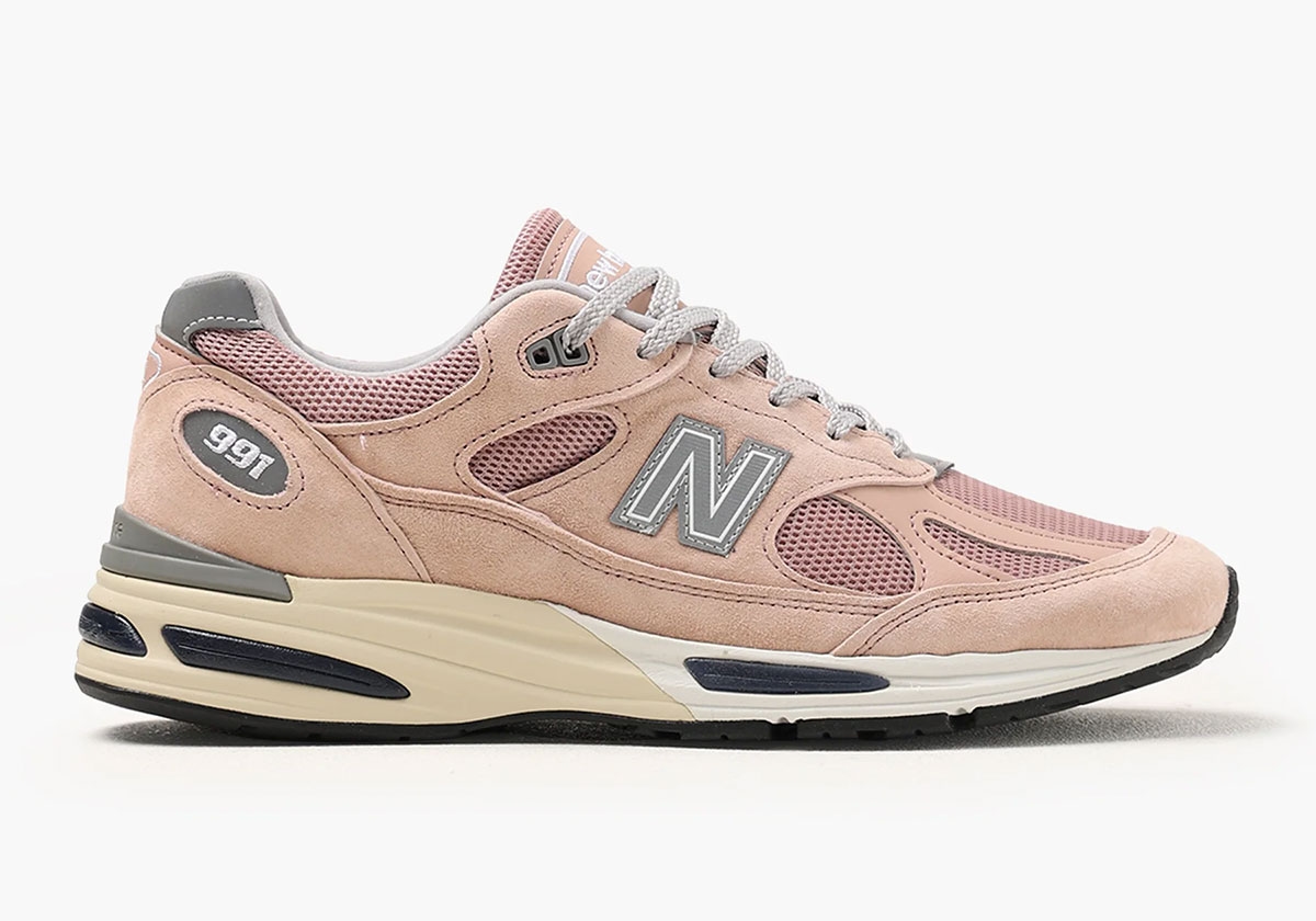 New Balance 991v2 推出「Mahogany Rose」新配色 2026 年登場