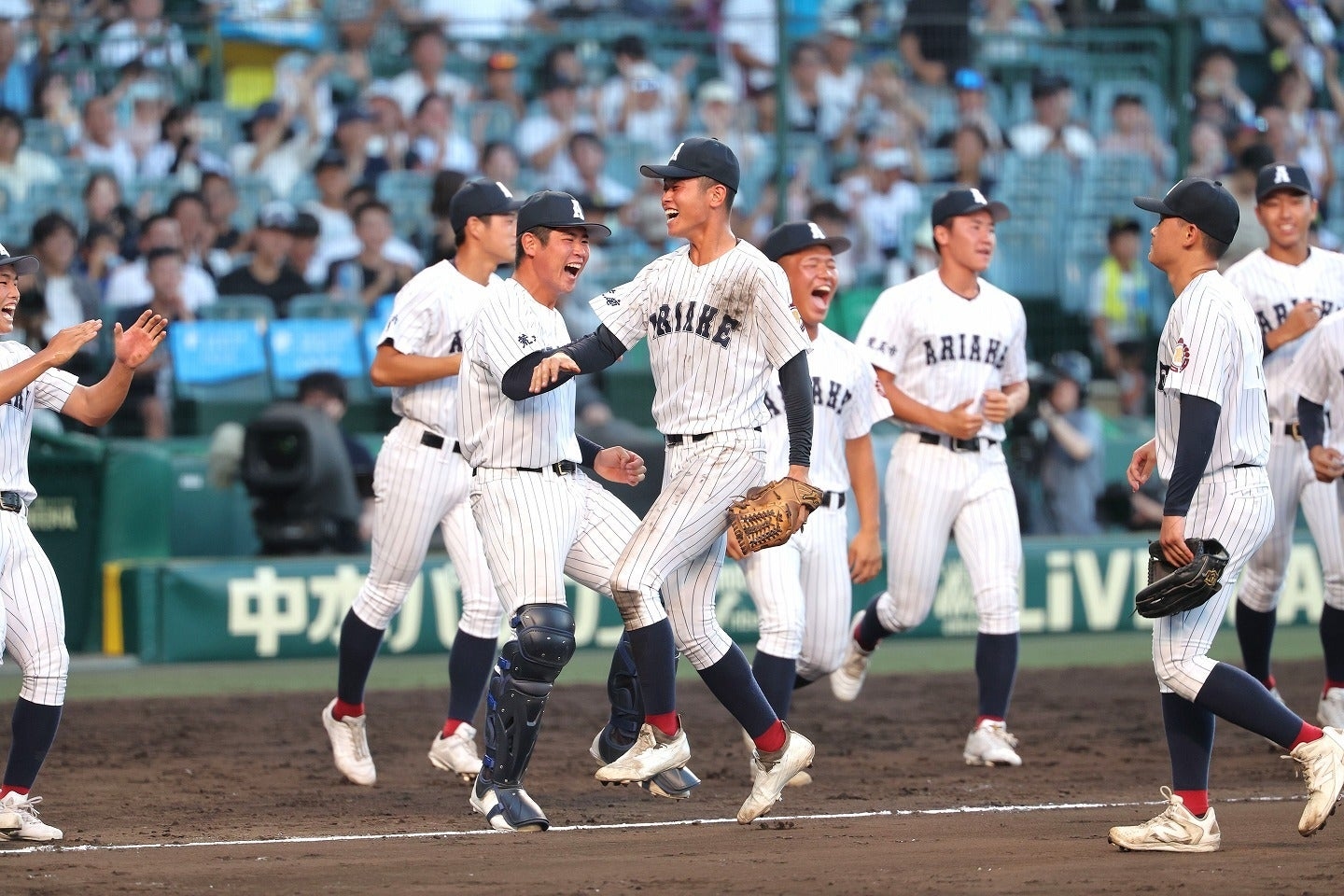 甲子園8強有明返熊 熊本熊到場同框