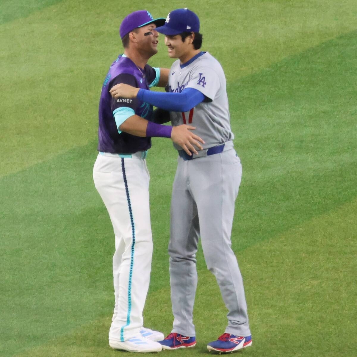 大谷翔平重逢Lars Nootbaar WBC戰友賽前寒暄