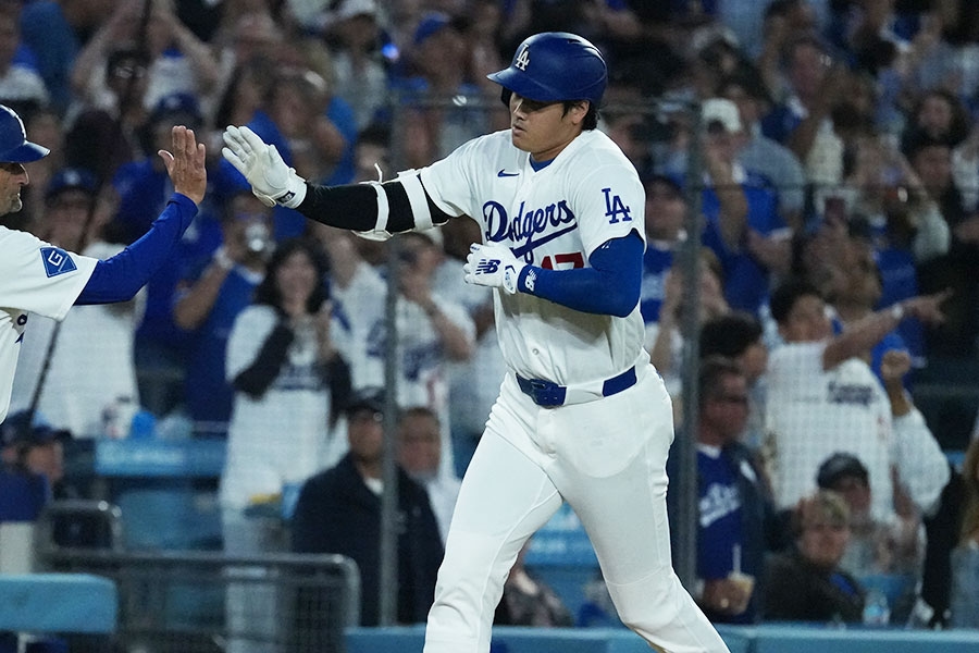 大谷翔平敲第15轟助道奇1比0光芒 跑壘動作引球迷擔心左膝