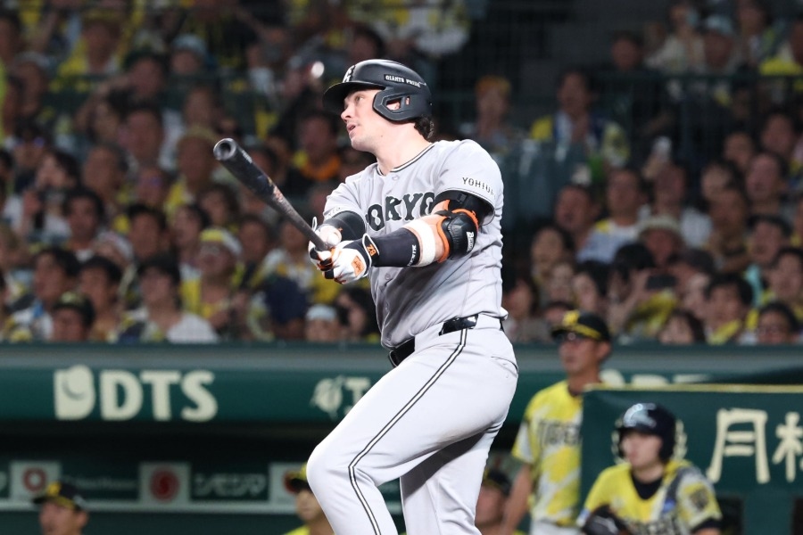 Bobby Dalbec九局逆轉砲 巨人4比2阪神