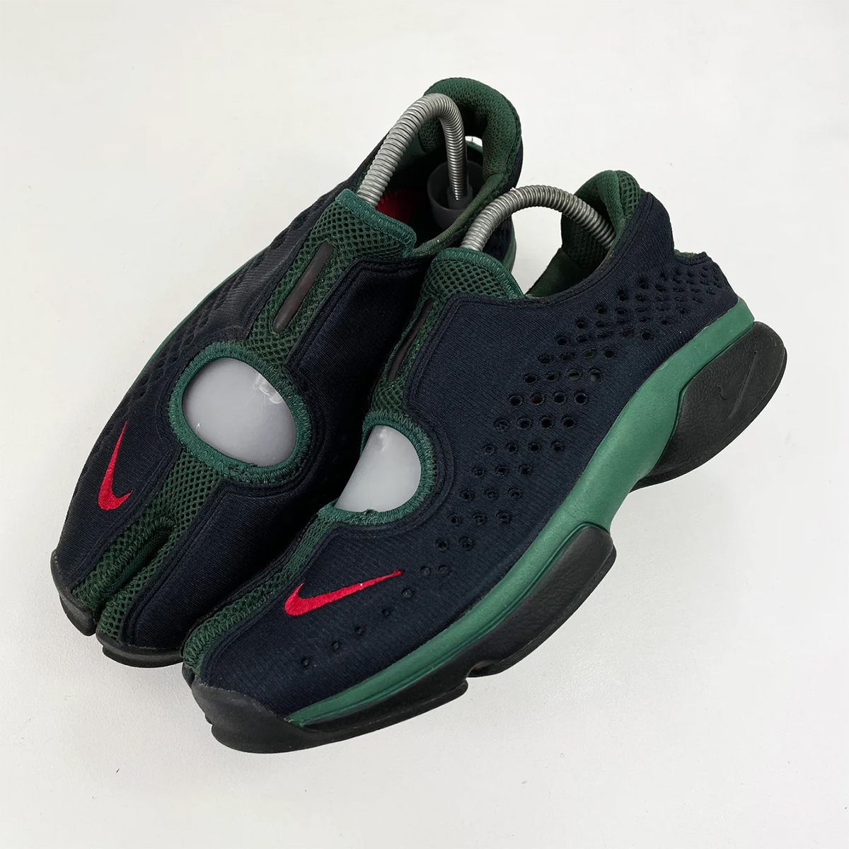 Nike Air Rift 2「Kenya」確認 2026 回歸,分趾跑鞋續作再登場