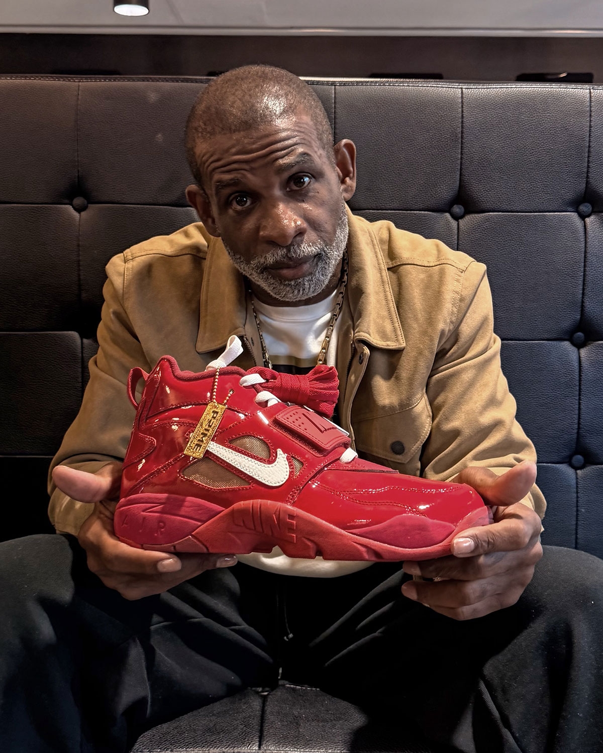 Deion Sanders 親自曝光 Nike Air DT Proto ’92「Prime Red」發售計畫