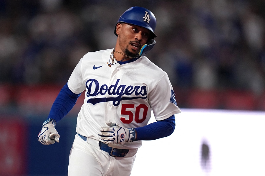 Mookie Betts首棒雙響 道奇8比2擊退巨人