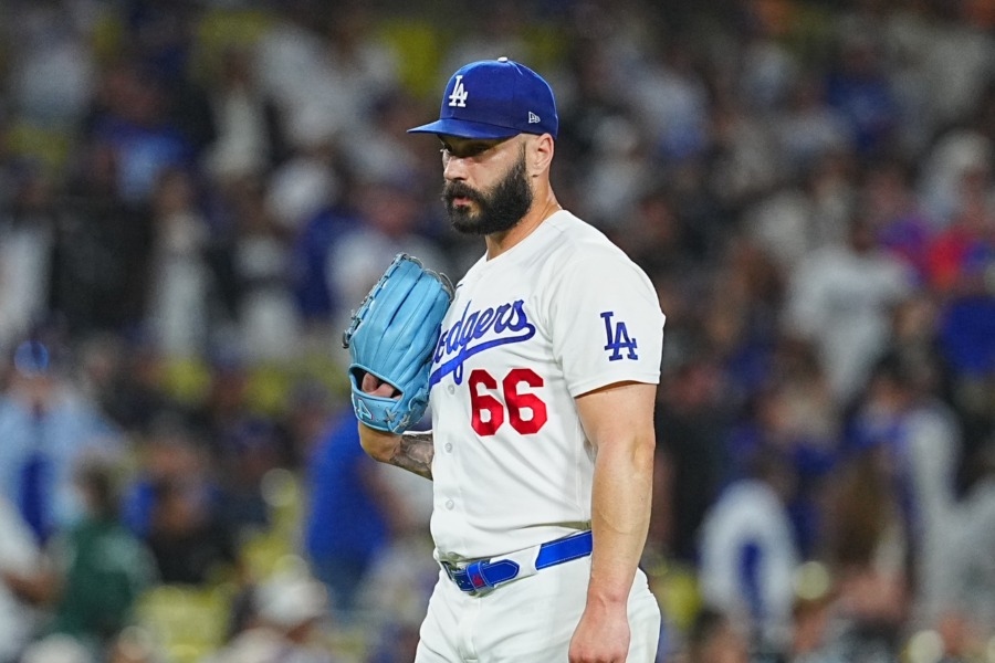 Tanner Scott救援失手 山本由伸勝投飛了