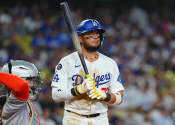 道奇羅哈斯突遭撤換，金河成臨危受命