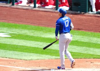 大谷翔平首轟震驚全場！名投讚嘆不已