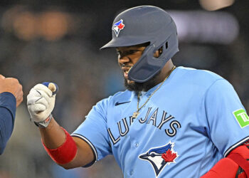 岡本4次三振後再見失利，730億男展現領