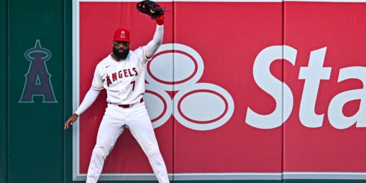 天使隊阿德爾驚人雙重全壘打攔截