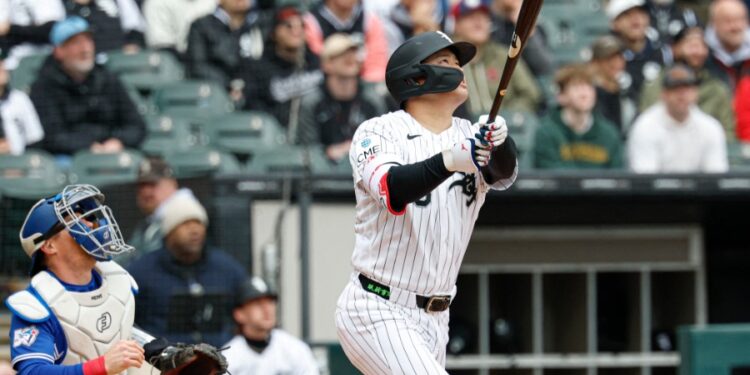 村上宗隆再轟兩分砲 日美通算250轟達成 村上宗隆再轟兩分砲 日美通算250轟達成