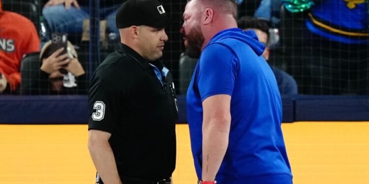 大谷翔平上場前1分鐘,藍鳥教頭爆怒遭驅逐 大谷翔平上場前1分鐘,藍鳥教頭爆怒遭驅逐