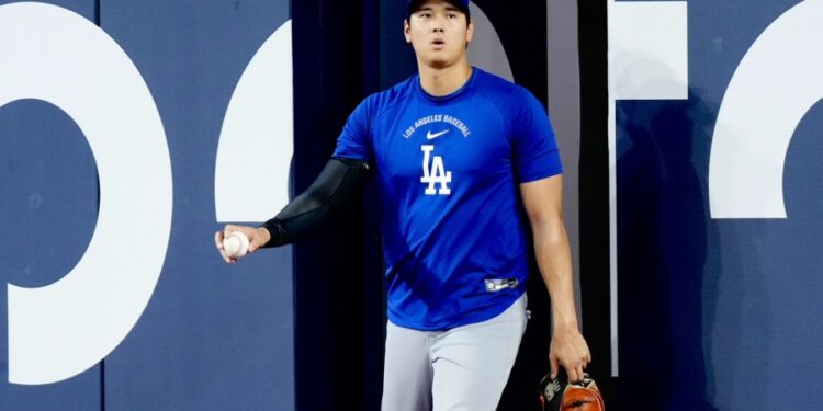 MLB/大谷翔平投球練習口含筆 神秘訓練引發球迷熱議 MLB/大谷翔平投球練習口含筆 神秘訓練引發球迷熱議