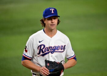 MLB／遊騎兵新款城市連結球衣遭美媒批評設計過於簡單